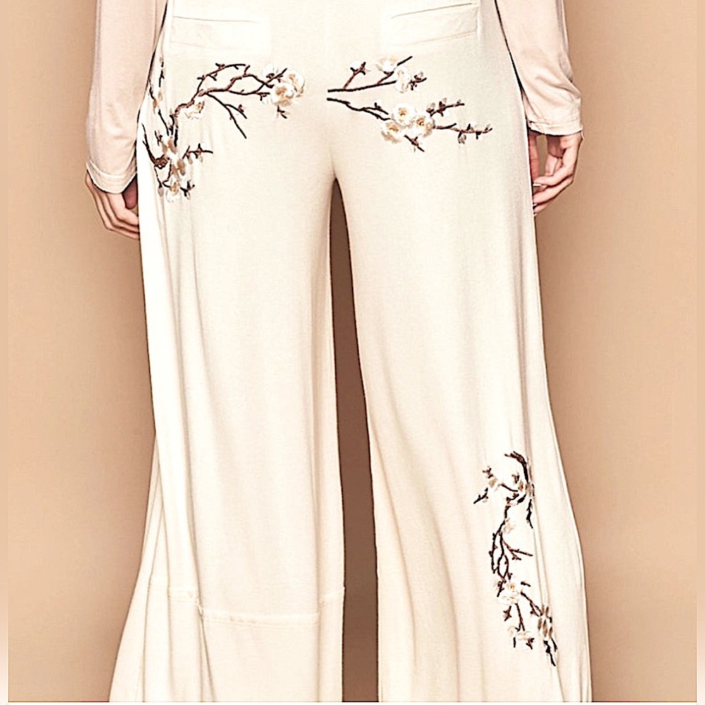 POL Cream Wide Leg Pants with Floral Design